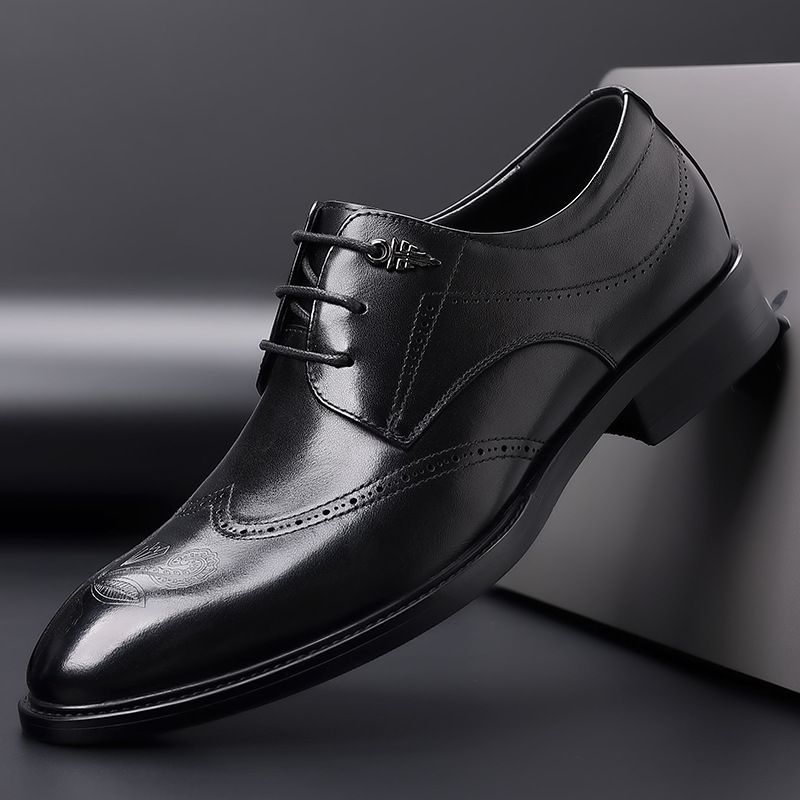 Brogue Cipő Faragott Férfi Divatos Retro Új Alkalmi Ruha Hegyes Orrú Bőr Fekete Üzleti Esküvői Férfiaknak